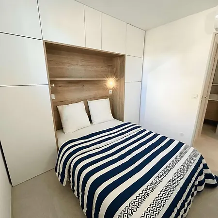 Lägenhet Renove Avec Terrasse Et Climatisation A Port - Fr-1-868-16