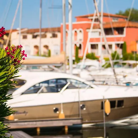 Renove Avec Terrasse Et Climatisation A Port - Fr-1-868-16 Apartmán