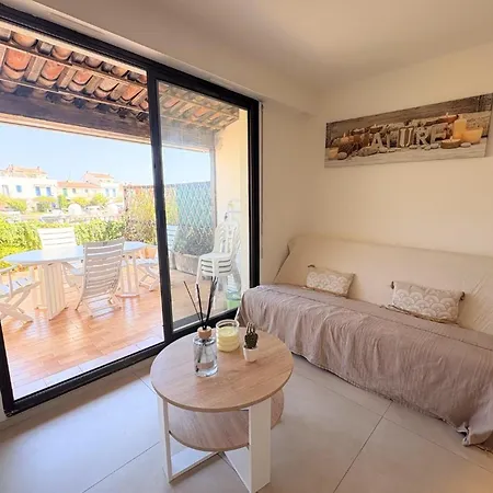 Renove Avec Terrasse Et Climatisation A Port - Fr-1-868-16 Гримо